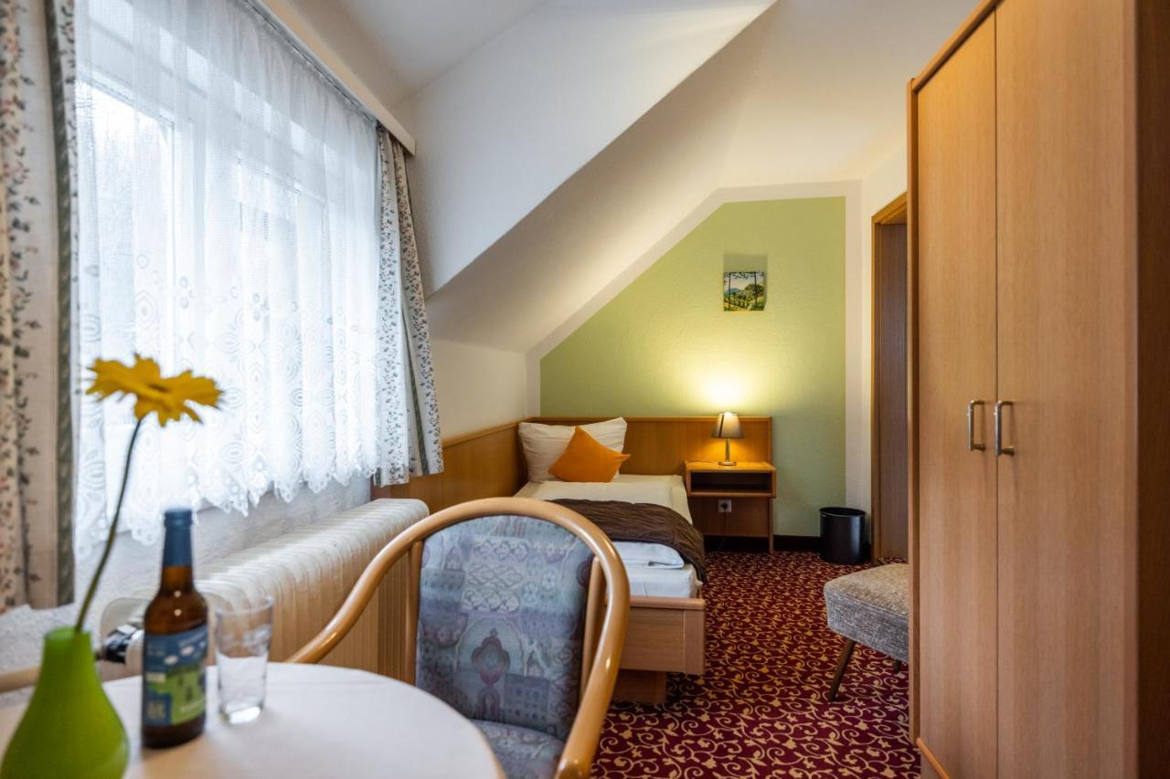 Pension & Cafe Abendroete คัวร์ออร์ท ออยบิน ภายนอก รูปภาพ