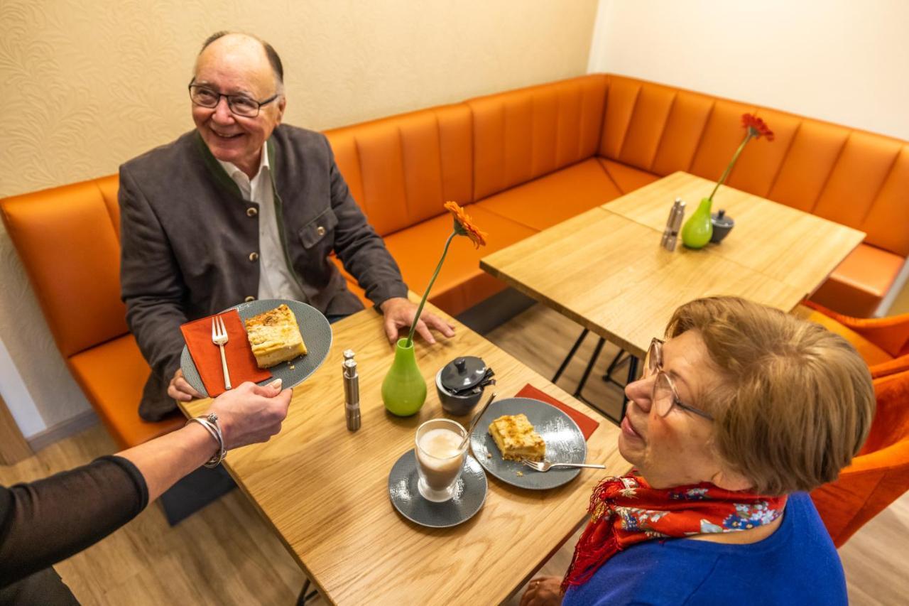 Pension & Cafe Abendroete คัวร์ออร์ท ออยบิน ภายนอก รูปภาพ