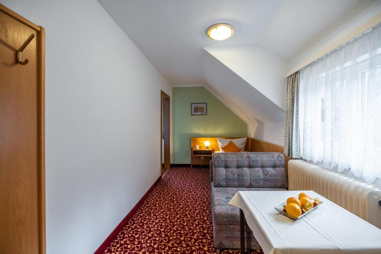 Pension & Cafe Abendroete คัวร์ออร์ท ออยบิน ภายนอก รูปภาพ